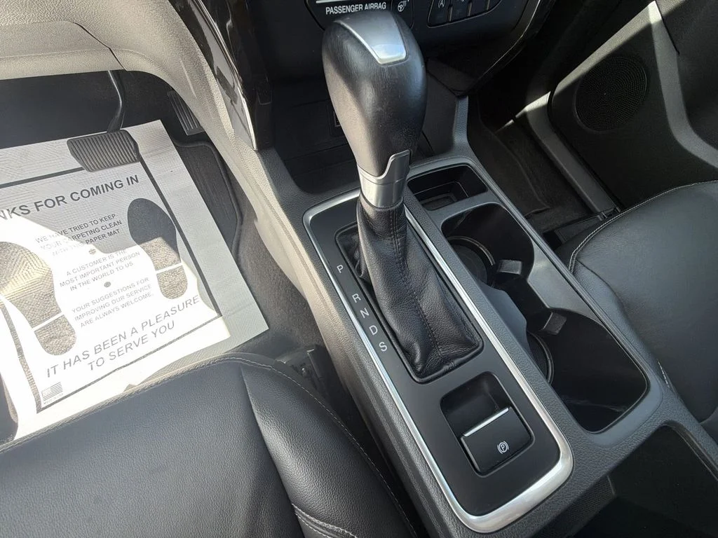Used 2017 White Ford Titanium image 22