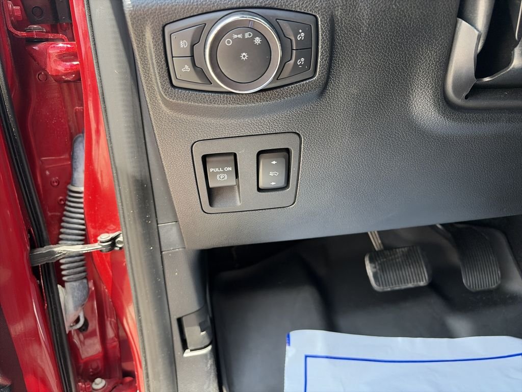 Used 2020 Red Ford Lariat image 19