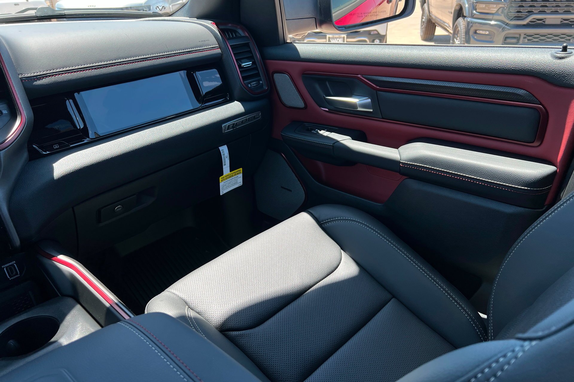 New 2026 Molten Red Pearl-Coat Exterior Paint RAM Rebel image 11