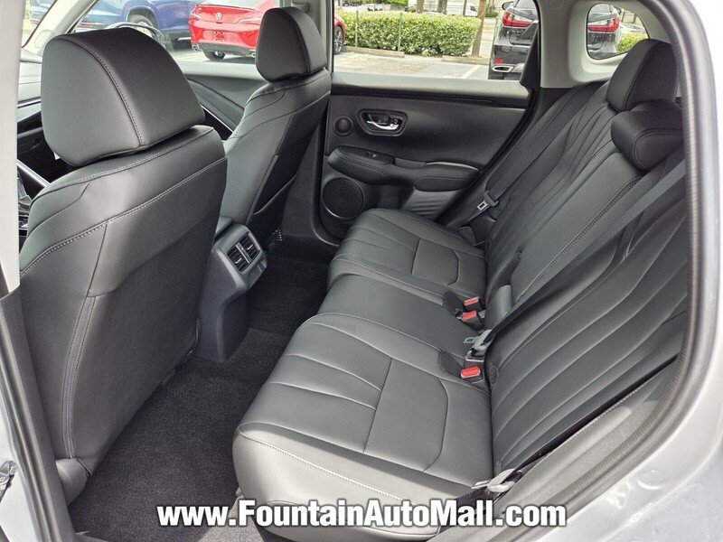 Used 2025 Solar Silver Metallic Acura FWD image 9