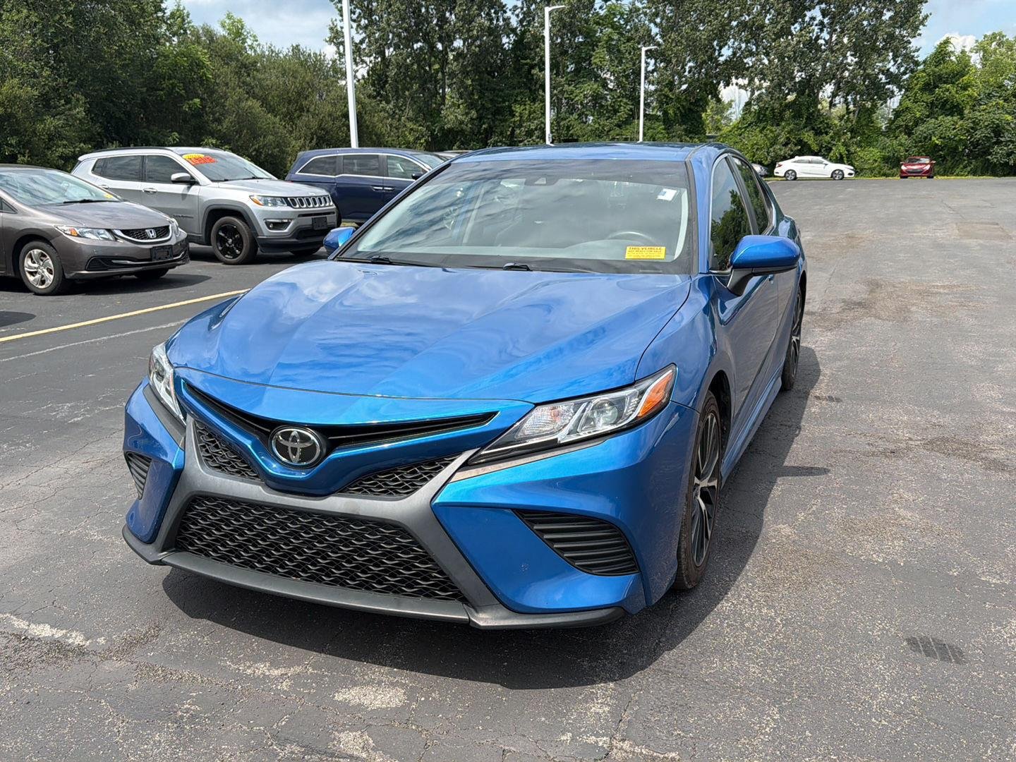 Used 2020 Toyota Camry SE with VIN 4T1G11AK3LU377500 for sale in Lockport, NY