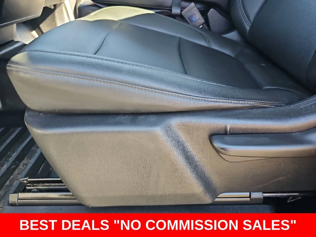 Used 2020 White Chevrolet WT image 28