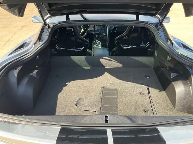 Used 2017 Silver Chevrolet Stingray image 25