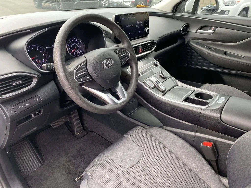 Used 2022 Gray Hyundai SE image 14