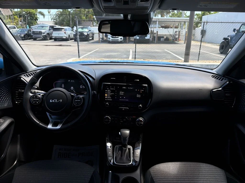 Used 2024 Blue Kia EX image 10