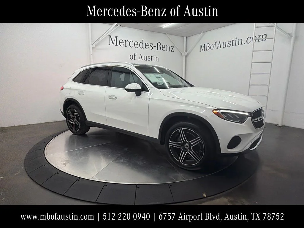 New 2027 White Mercedes-Benz GLC 300 image 1