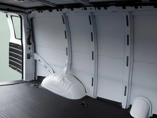 2025 Chevrolet Express Cargo Work Van - Photo 7