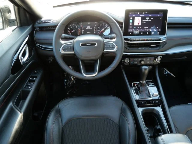 Used 2025 Silver Jeep Trailhawk image 12