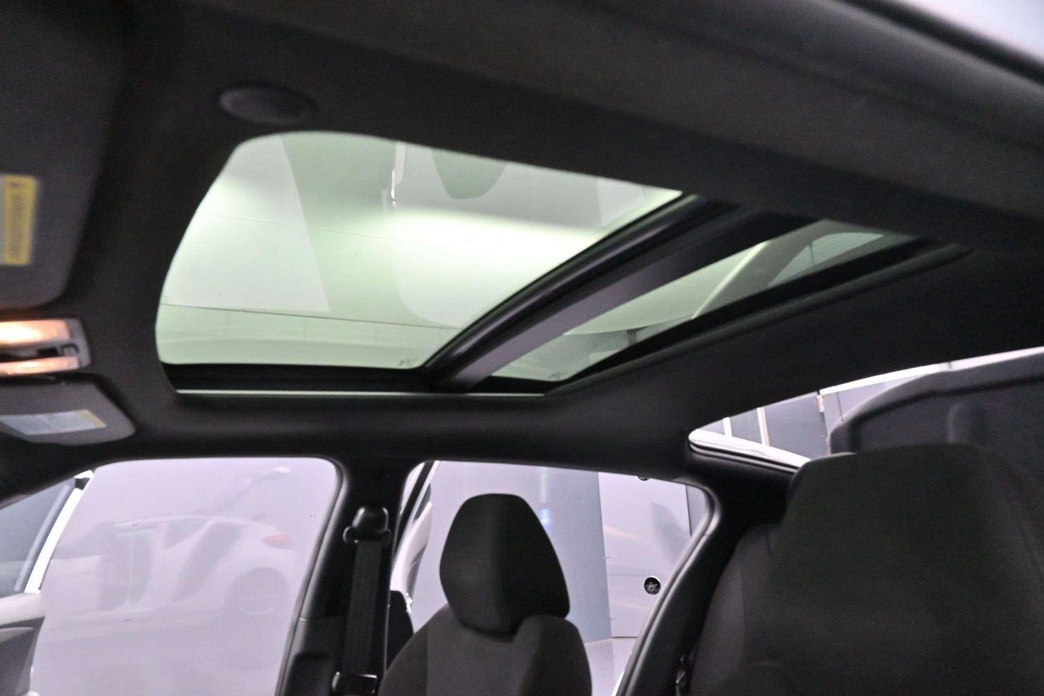 Used 2017 Century White Hyundai Value Edition image 26