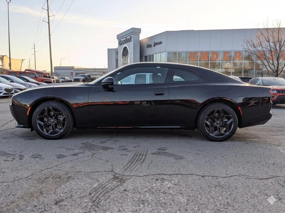 New 2026 Black Dodge R/T - - AWD - Blacktop Package - Driver Convenience Group - 3.0L Hurricane SO Twin Turbo & More! image 5