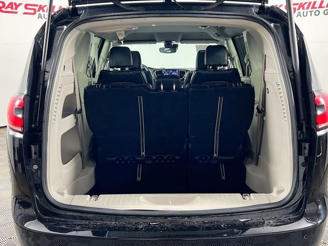 2024 Chrysler Pacifica Touring L - Photo 25