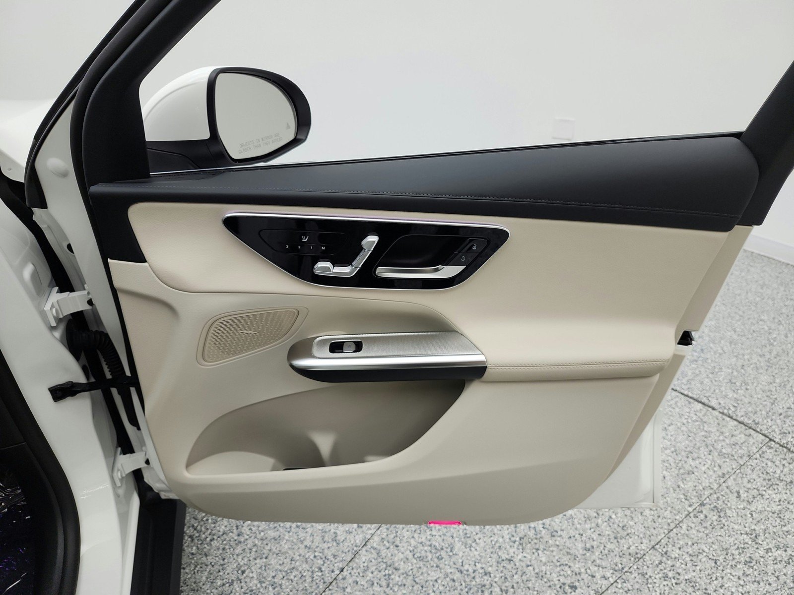 Certified Used 2024 Polar White Mercedes-Benz GLC 300 4MATIC® SUV image 22