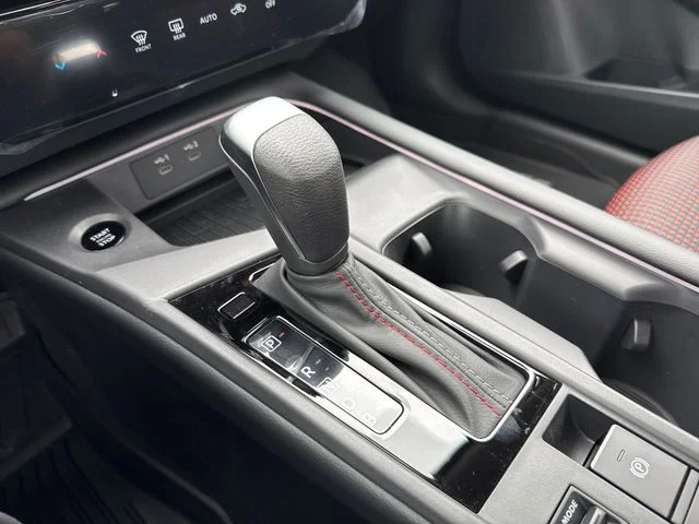 New 2026 Energetic Ember / Super Black Two-tone Nissan SR image 10