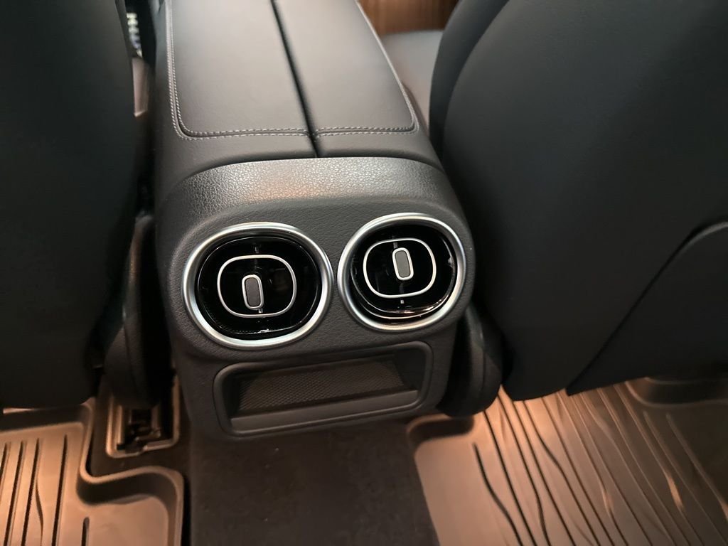 New 2026 Polar White Mercedes-Benz AMG® GLC 43 4MATIC® SUV image 22