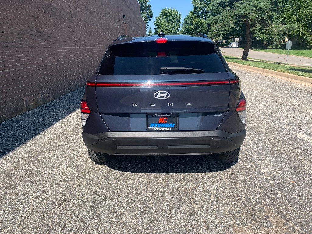 Certified Used 2025 Denim Blue Hyundai SEL image 4