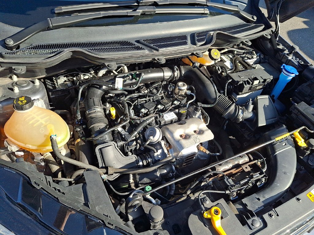 Used 2021 Gray Ford S image 27