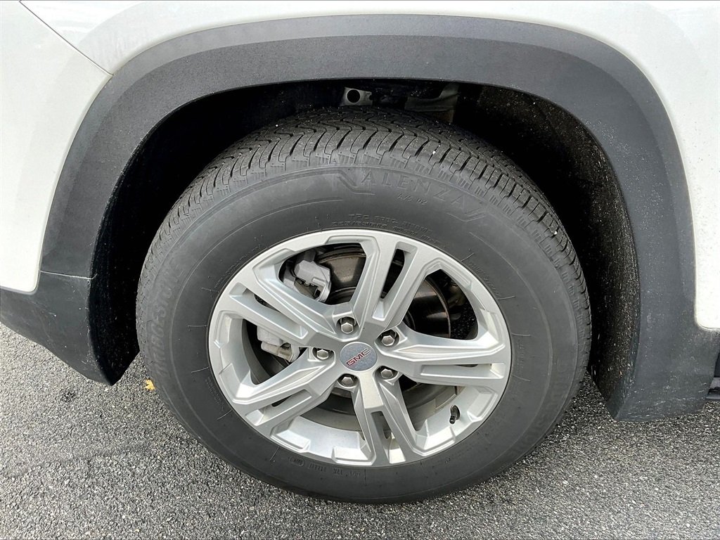 2024 Gmc Terrain SLE photo 3