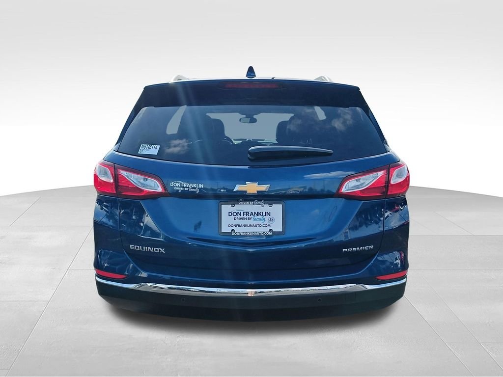 Used 2021 Blue Chevrolet Premier image 4
