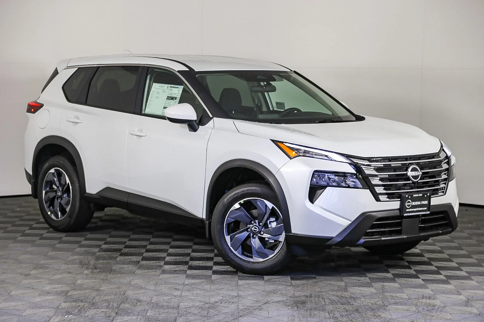 2026 Nissan Rogue SV FWD's photo