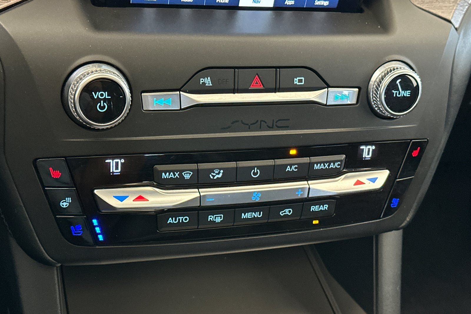 Used 2020 Gray Ford Platinum image 23
