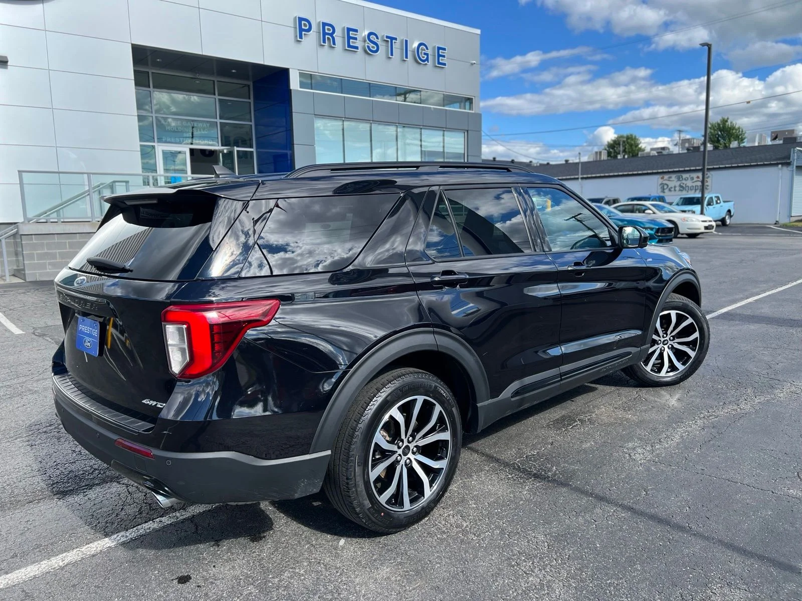 Certified Used 2023 Agate Black Metallic Ford ST-Line image 19