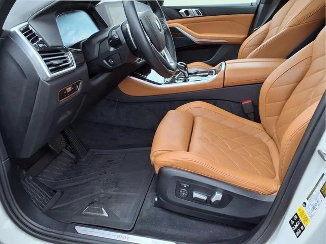 Used 2023 White BMW xDrive40i image 19