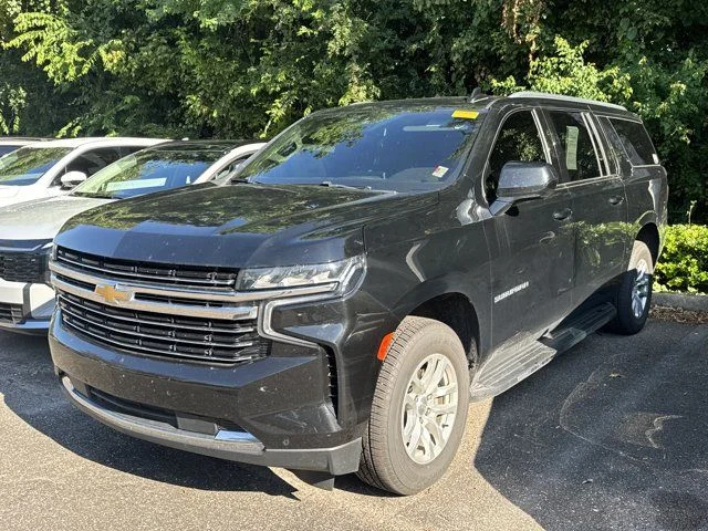 Used 2023 Black Chevrolet LT image 3