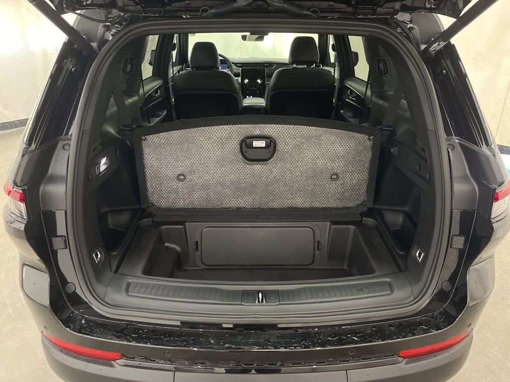 2025 Jeep Grand Cherokee L Altitude - Photo 18
