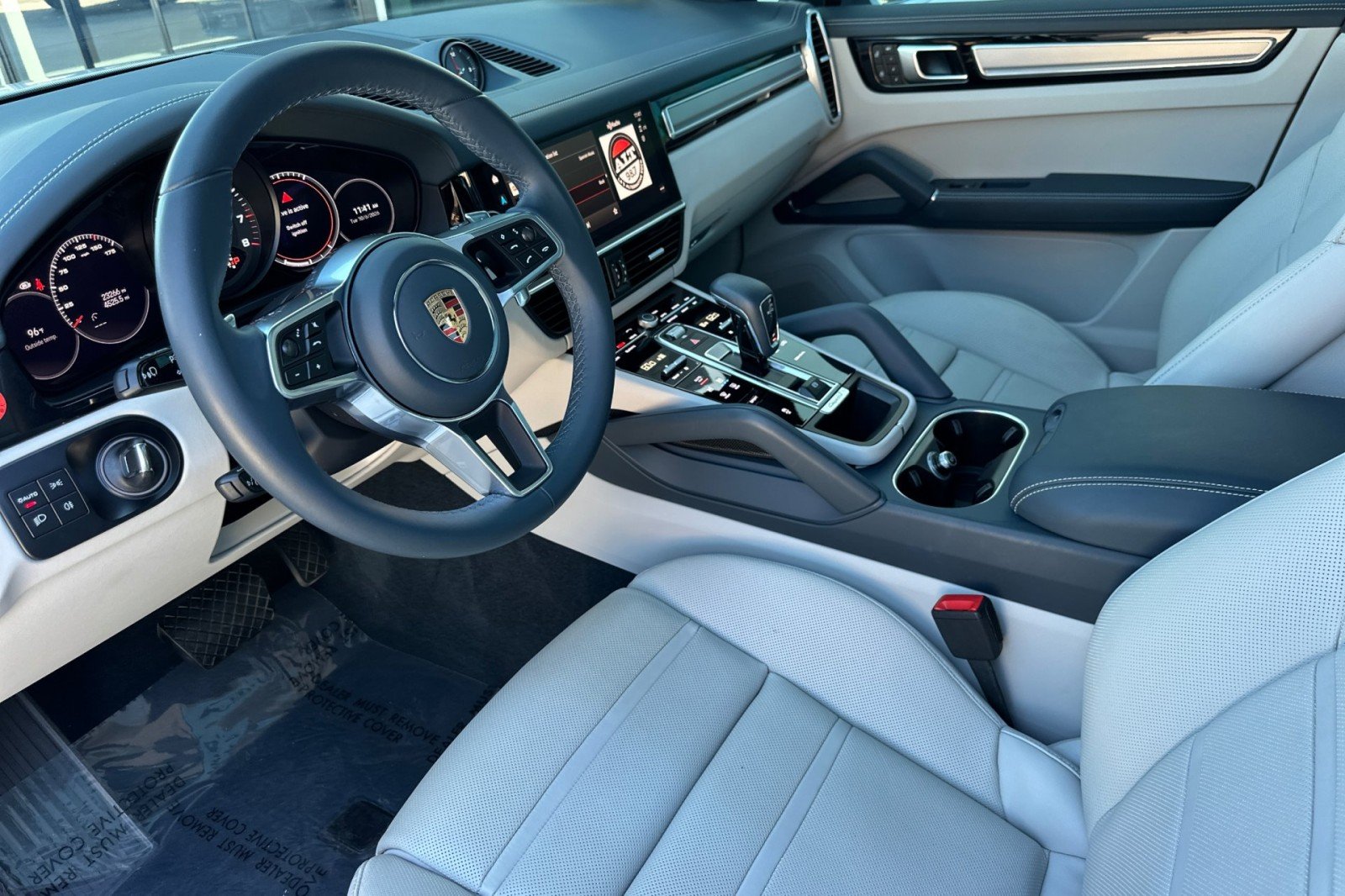 Certified Used 2023 White Porsche  image 4