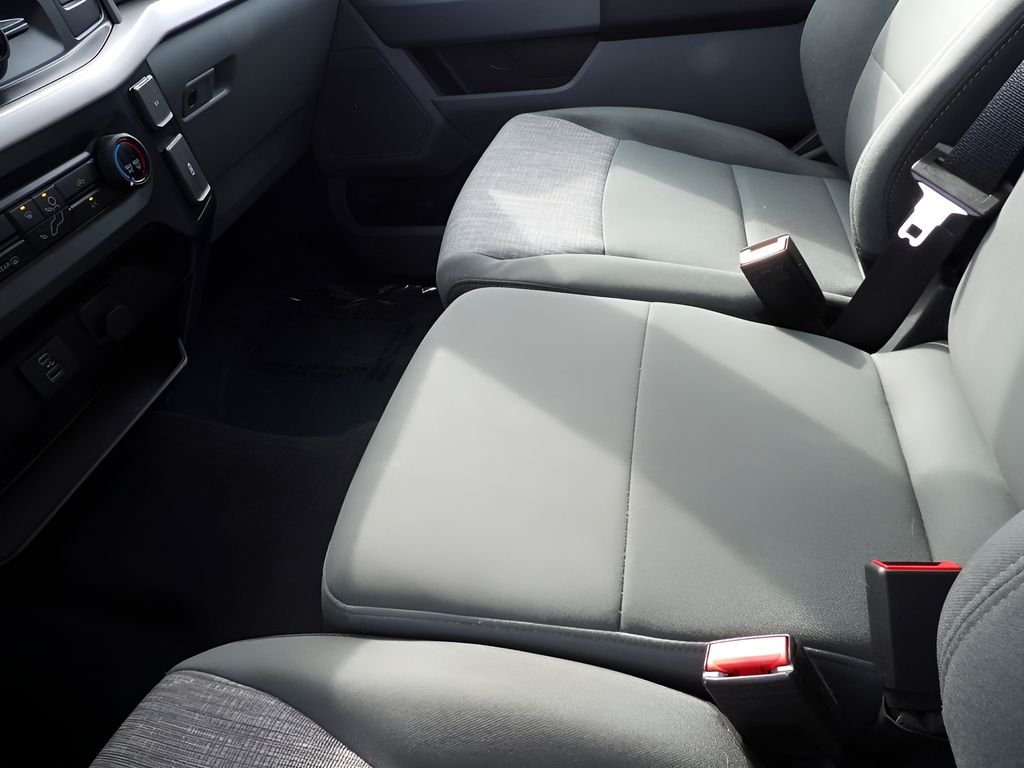 Used 2023 Oxford White Ford XLT image 29
