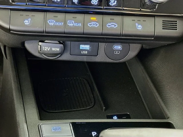 New 2026 Hyundai ELANTRA Limited