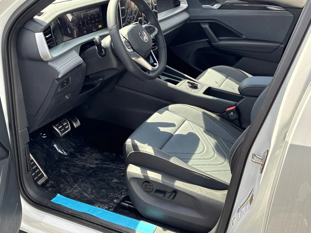 2026 Volkswagen Tiguan SE R-LINE BLACK - Photo 10