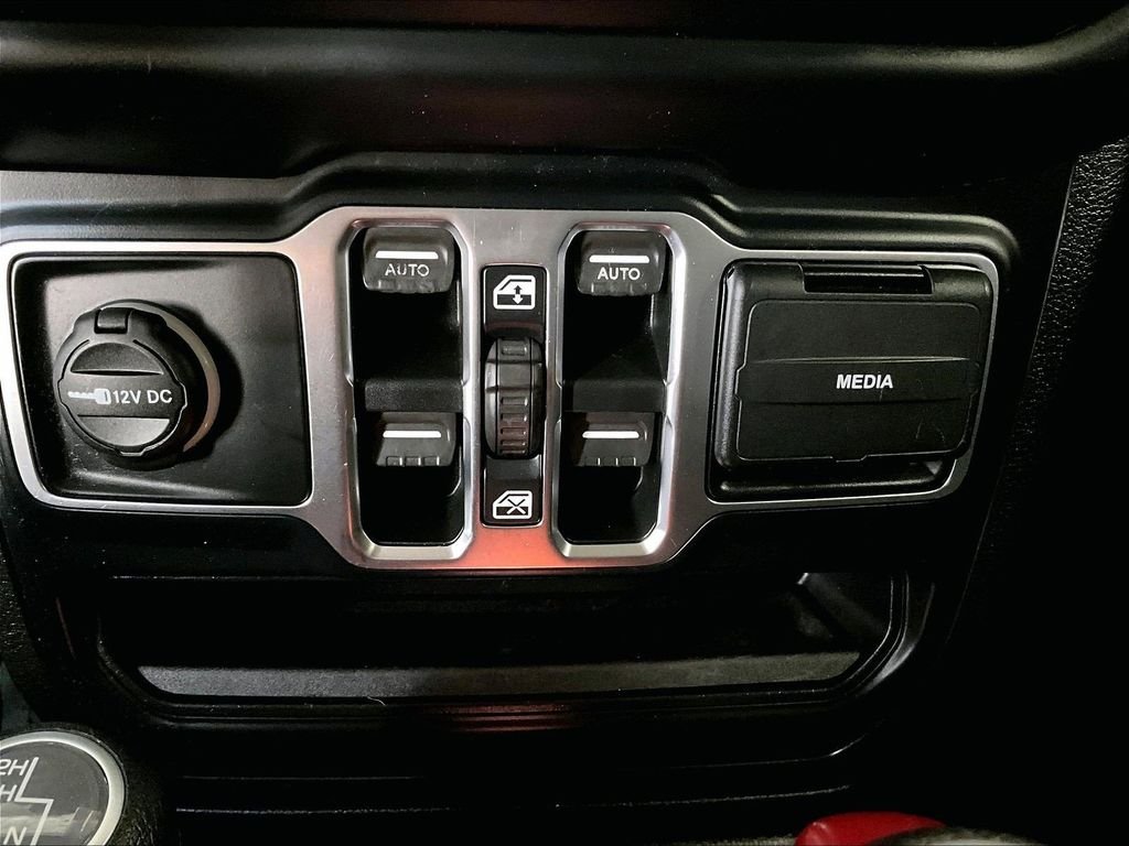Used 2019 Blue Jeep Unlimited Sport S image 27