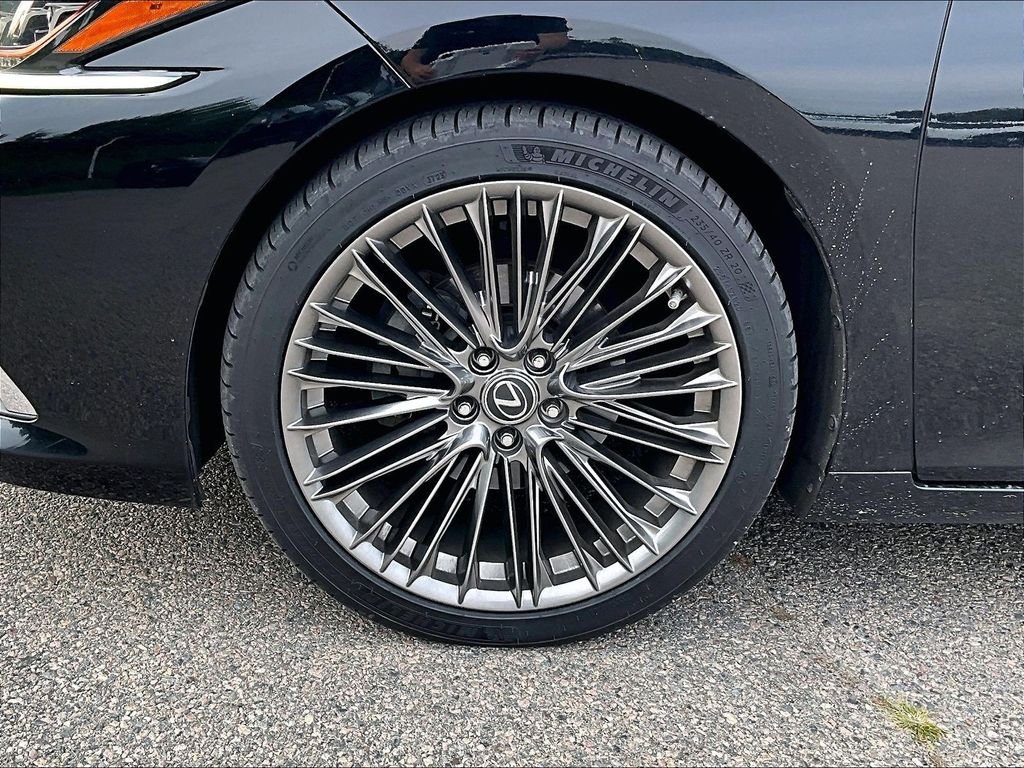Used 2019 Black Lexus 350 Ultra Luxury image 7