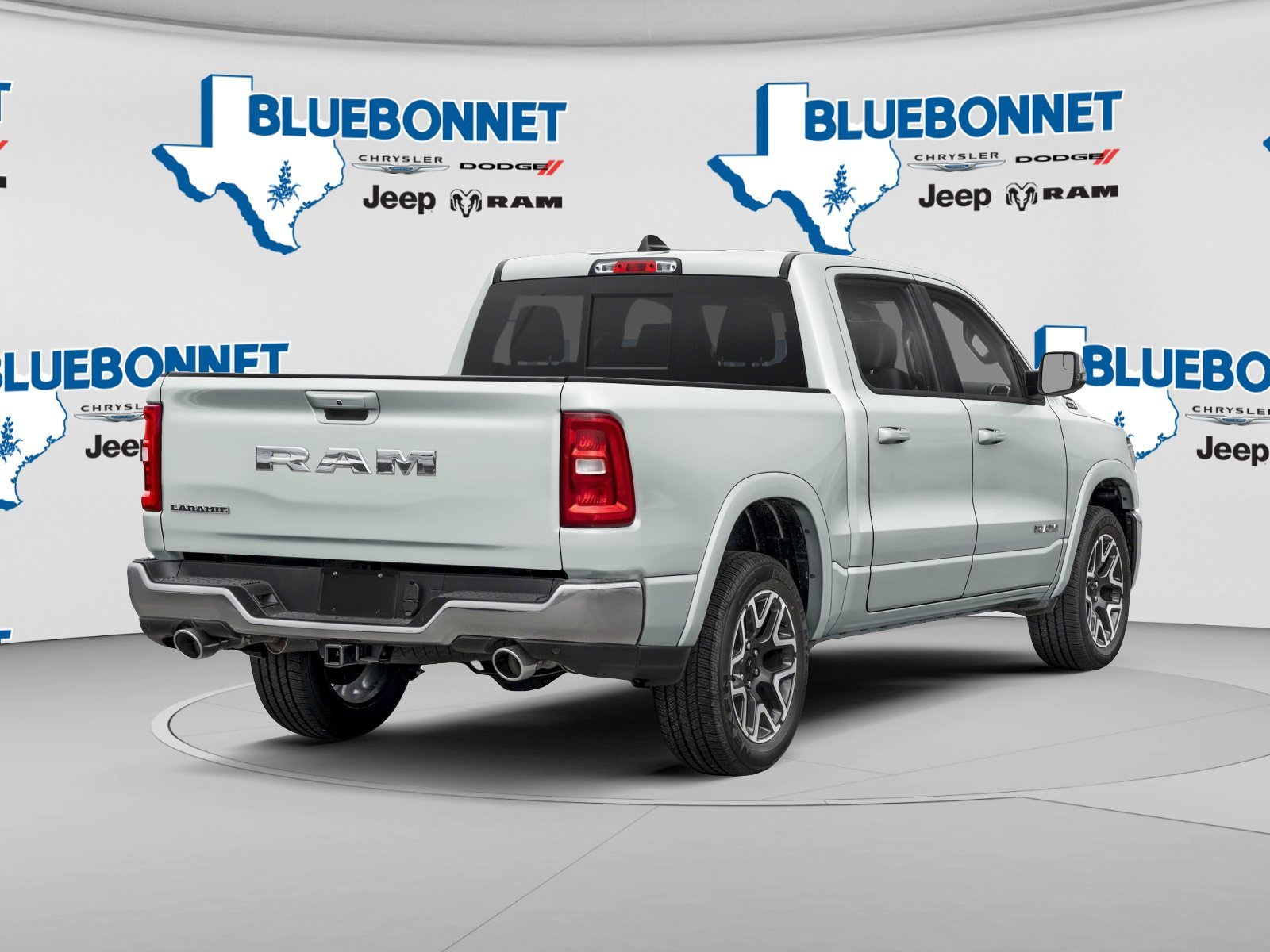 New 2026 Ivory White Tri-Coat Pearl-Coat Exterior Paint RAM Laramie image 2