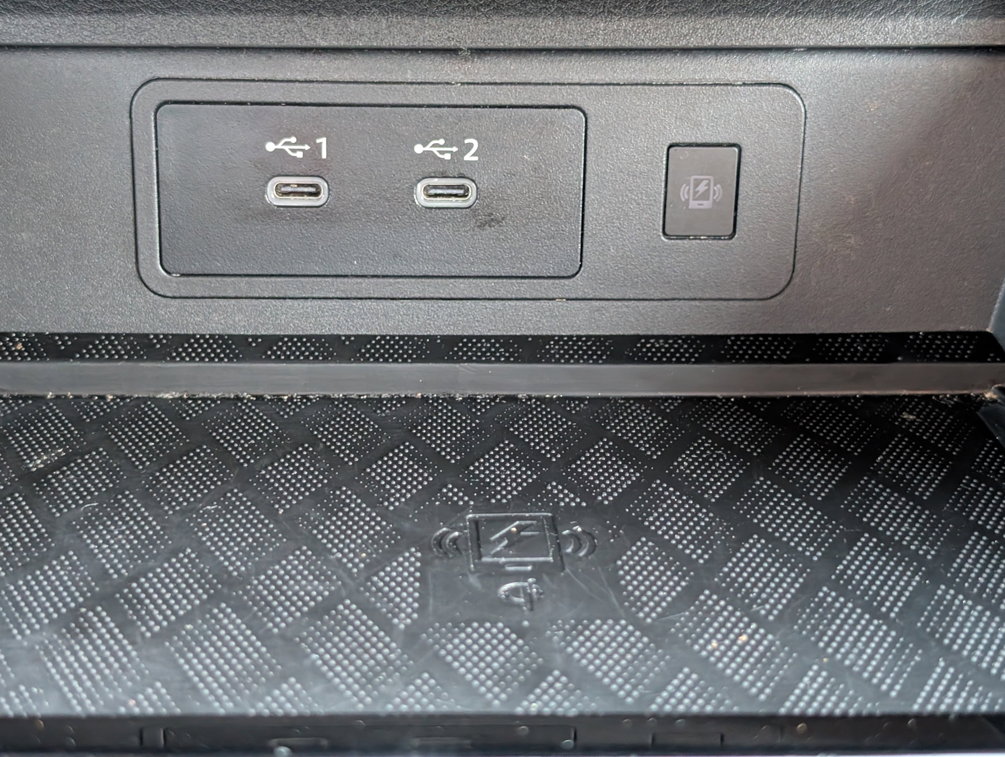 Used 2025 Gun Metallic Nissan SV image 19