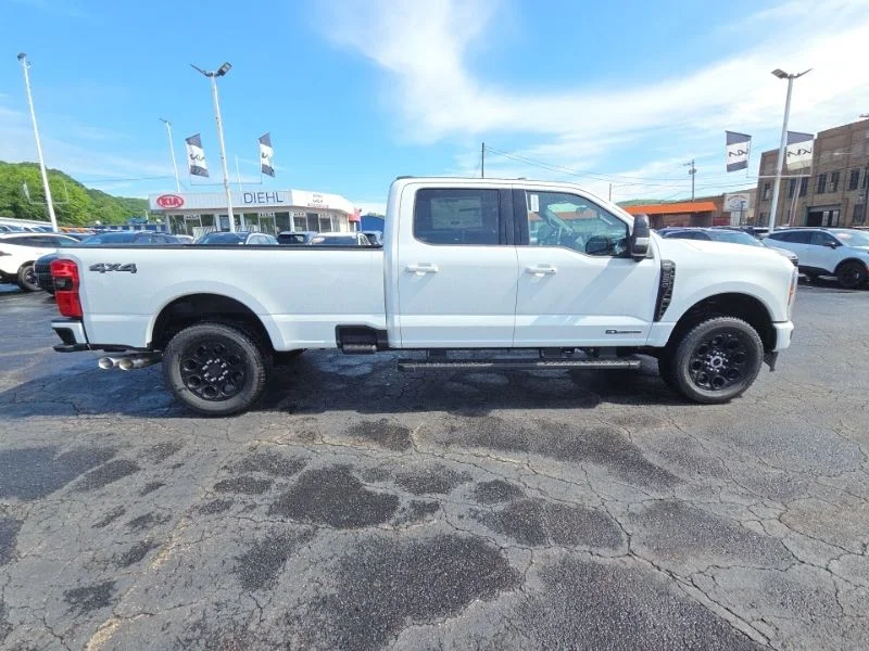 New 2026 Star White Metallic Tri-Coat Ford F-250® Lariat® image 8