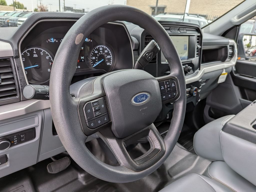 Used 2022 White Ford XL image 16