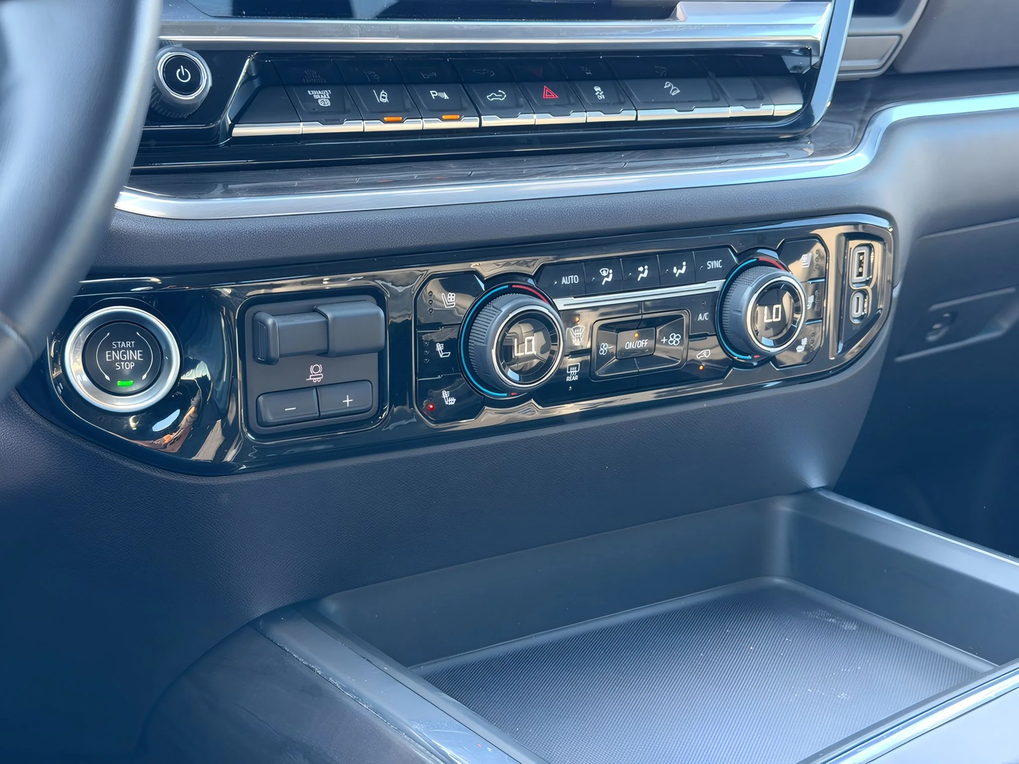 2024 Chevrolet Silverado 2500HD LTZ - Photo 27