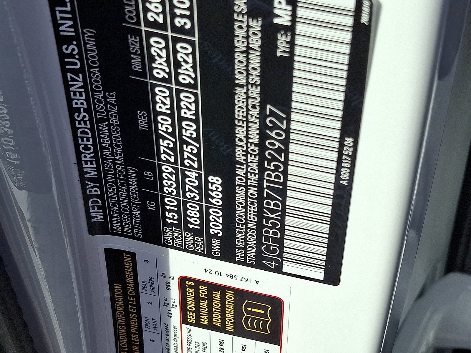 New 2026 MANUFAKTUR Moonlight White Metallic Mercedes-Benz GLE 450 image 17