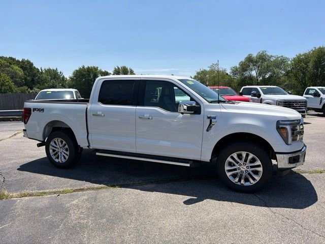 New 2026 Star White Metallic Tri-Coat Ford Lariat® image 2