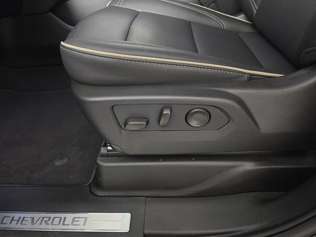 Used 2026 Black Chevrolet Premier image 19