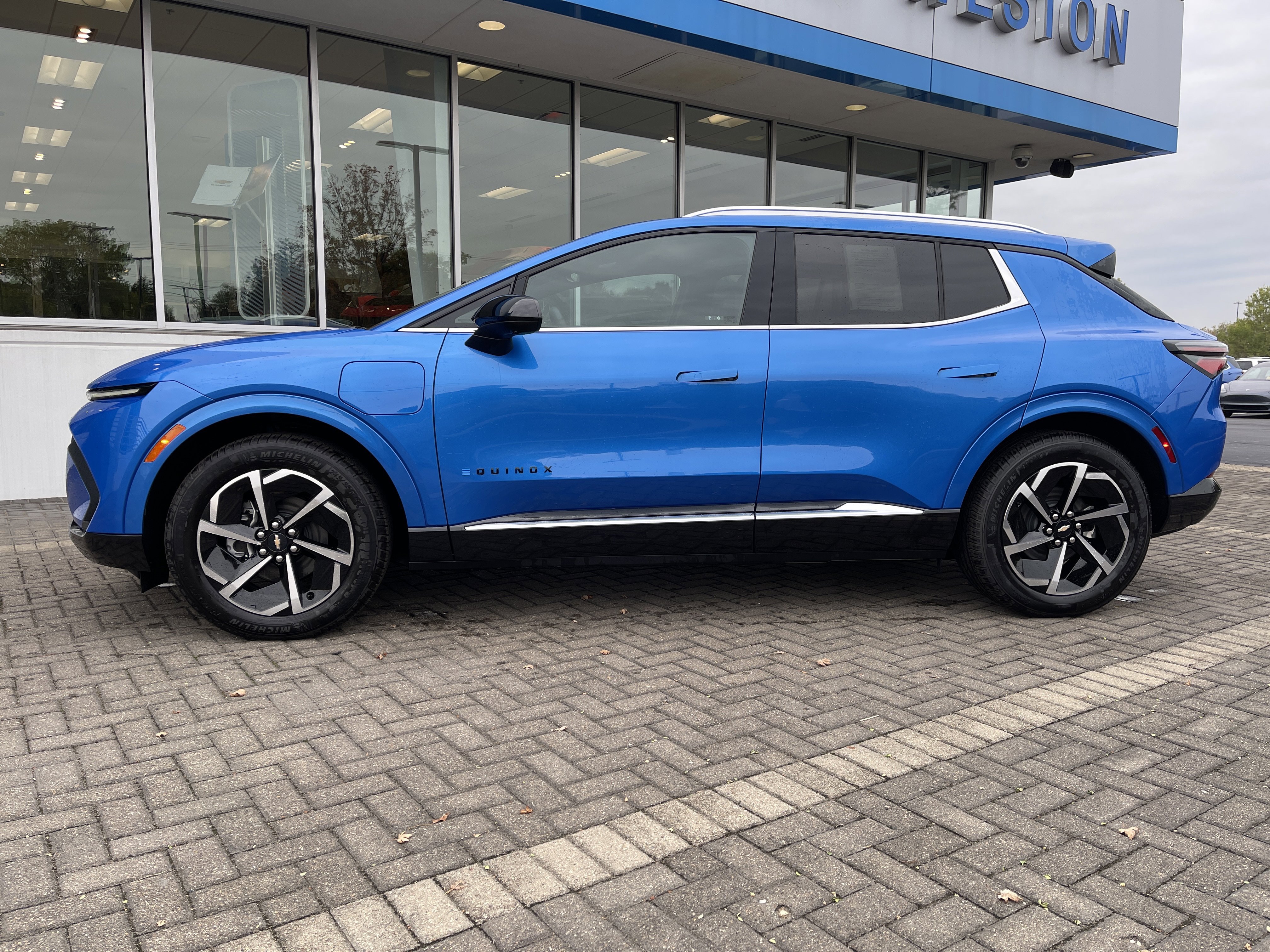 Used 2024 Chevrolet Equinox EV LT with VIN 3GN7DLRP2RS280876 for sale in Peoria, IL