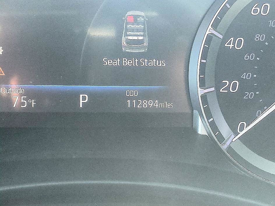 Used 2022 Midnight Black Metallic Toyota XLE image 18