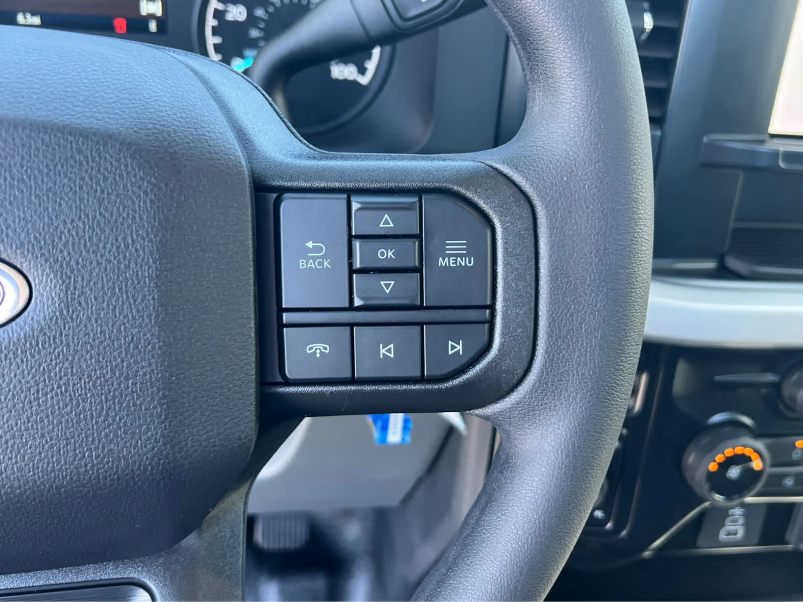 New 2026 Oxford White Ford F-550® XL image 27