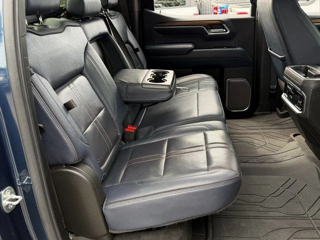 Used 2022 Glacier Blue Metallic Chevrolet High Country image 39