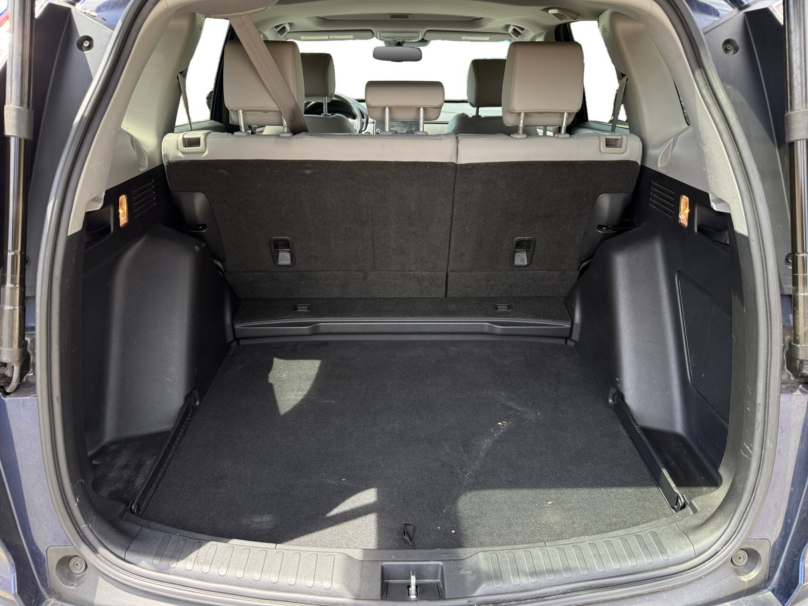 Used 2017 Obsidian Blue Pearl Honda Touring image 17