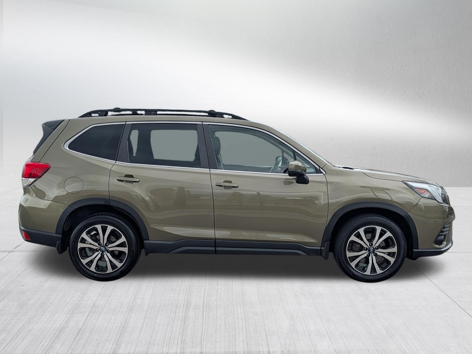 Used 2024 Autumn Green Metallic Subaru Limited image 8
