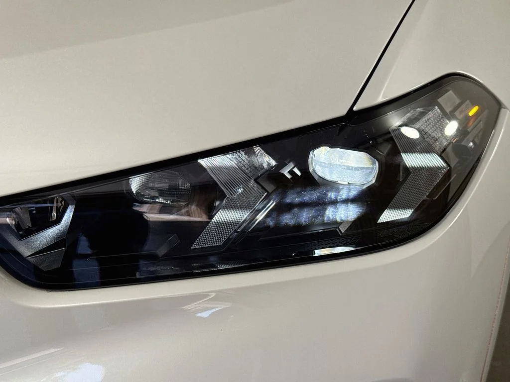 Used 2026 White BMW xDrive40i image 41