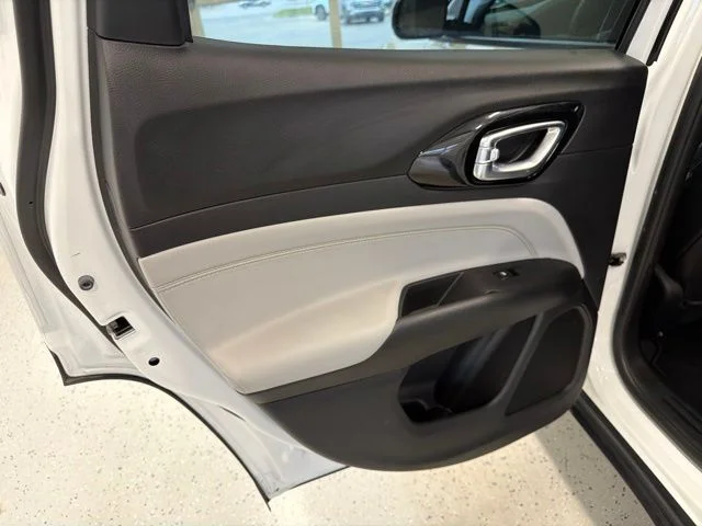 Used 2024 White Jeep Limited image 41